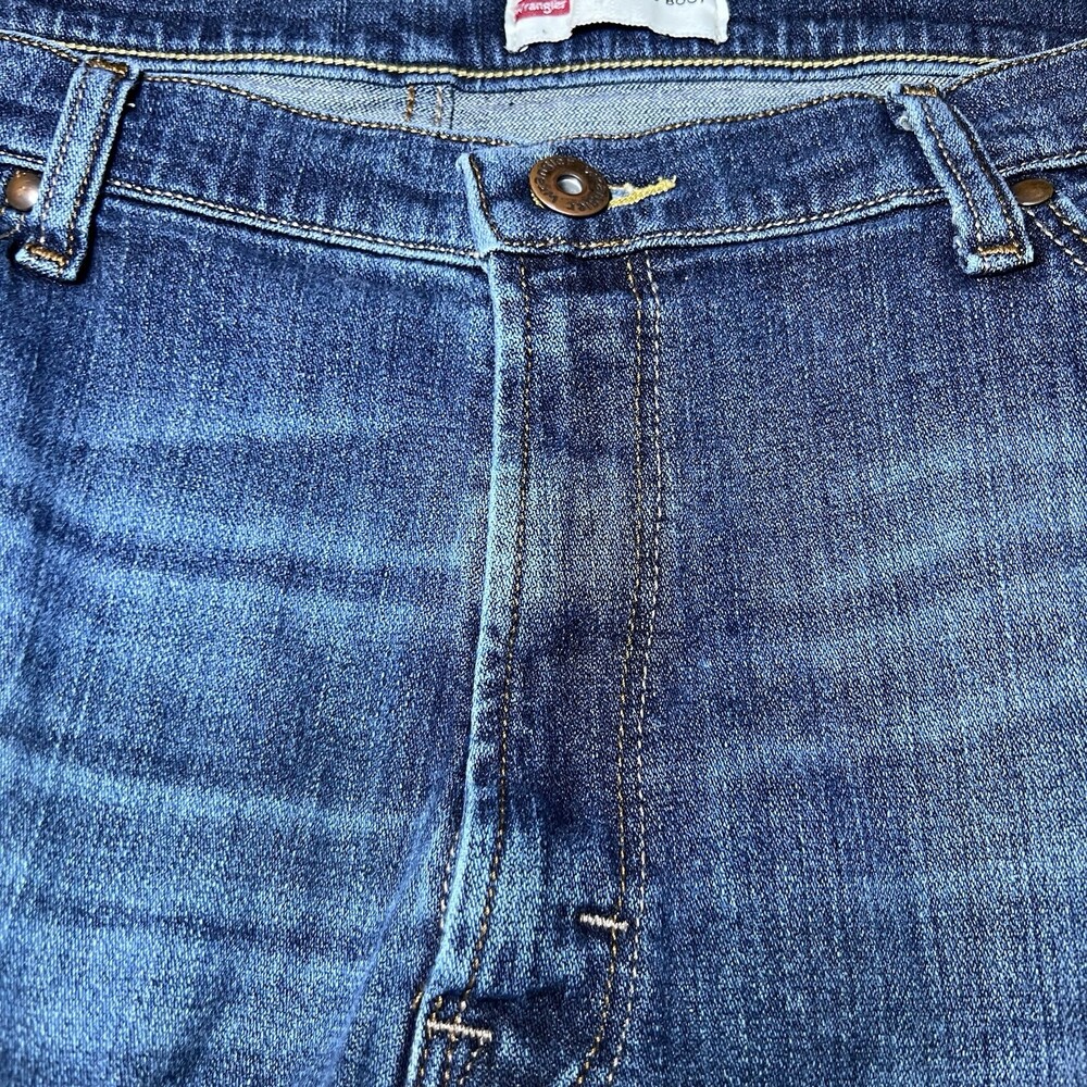 Wrangler Jeans Mens Size 40x32 Blue Relaxed Boot Cut Premium Quality Denim - Picture 13 of 13
